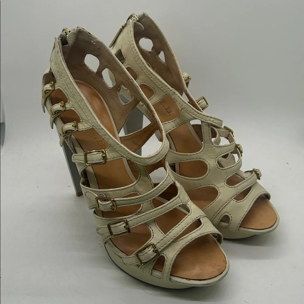 L.A.M.B. Sexy Cream Leather Strappy Platform Stiletto Heels Shoes **Size 7.5**🔥🔥 - Picture 1 of 11